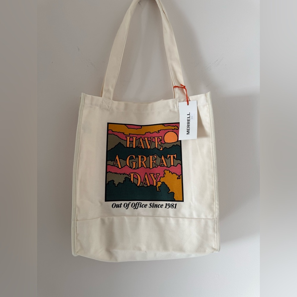 NWT - Merrill ‘Have A Great Day’ bag
